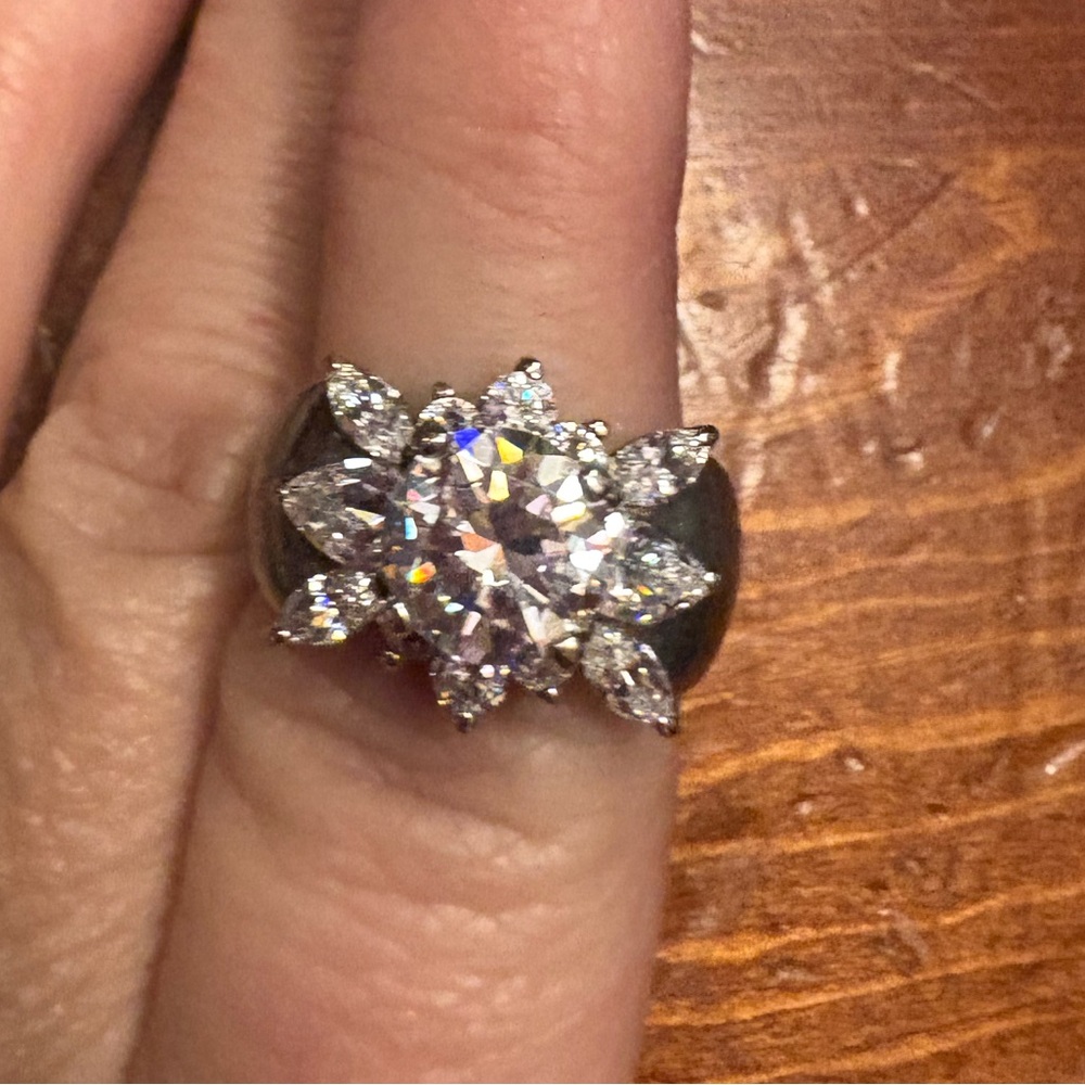 Dominique Sterling Silver Ring. Size 6